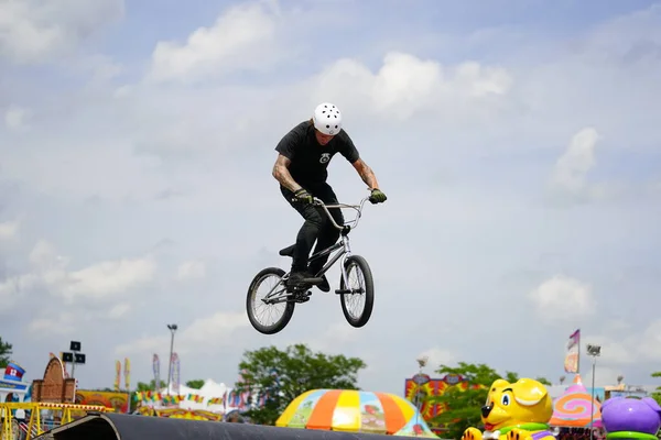 Fond Lac Wisconsin Usa Juli 2019 Cykelstuntmän Bmx Gör Stunts — Stockfoto