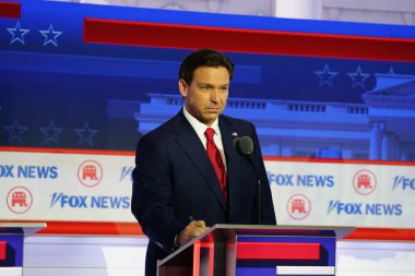 Milwaukee, Wisconsin ABD - 23 Ağustos 2023: Florida Valisi Ron DeSantis 2024 Cumhuriyetçi Müzakere 'ye katıldı.