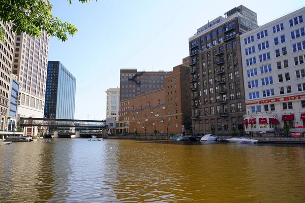Milwaukee Wisconsin Usa Augusti 2020 Stadsbilden Floderna Som Rinner Genom — Stockfoto