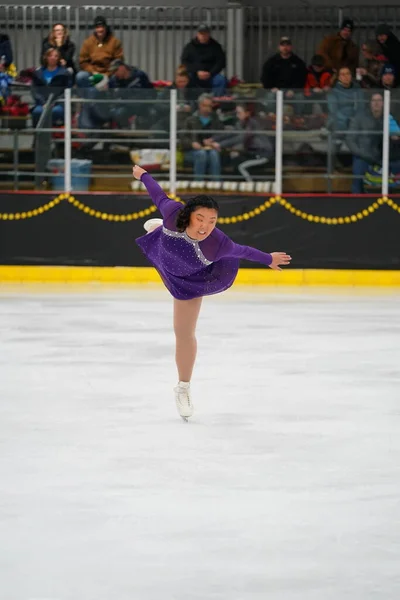 모시네 위스콘신 2021년 26일 스테이트 아이스 스케이팅 대회에 참가한 아름다운 — 스톡 사진