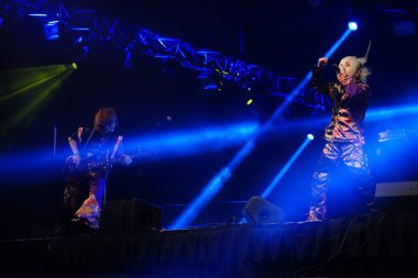 Milwaukee, Wisconsin ABD - 13 Şubat 2020: Japon görsel Kei rock grubu ACME ilk yurtdışı konserini Wisconsin Center 'daki Anime Milwaukee' de verdi..