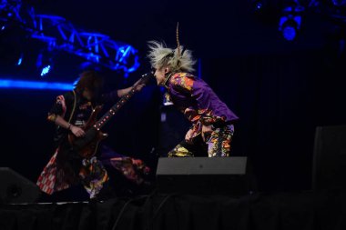 Milwaukee, Wisconsin ABD - 13 Şubat 2020: Japon görsel Kei rock grubu ACME ilk yurtdışı konserini Wisconsin Center 'daki Anime Milwaukee' de verdi..