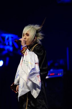 Milwaukee, Wisconsin ABD - 13 Şubat 2020: Japon görsel Kei rock grubu ACME ilk yurtdışı konserini Wisconsin Center 'daki Anime Milwaukee' de verdi..