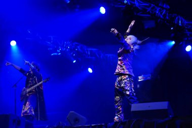 Milwaukee, Wisconsin ABD - 13 Şubat 2020: Japon görsel Kei rock grubu ACME ilk yurtdışı konserini Wisconsin Center 'daki Anime Milwaukee' de verdi..