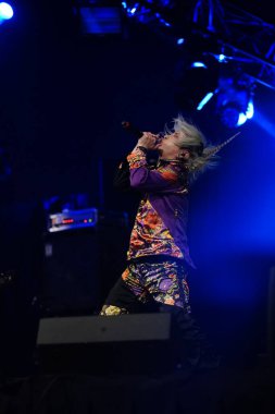 Milwaukee, Wisconsin ABD - 13 Şubat 2020: Japon görsel Kei rock grubu ACME ilk yurtdışı konserini Wisconsin Center 'daki Anime Milwaukee' de verdi..