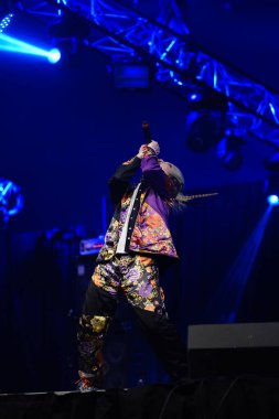 Milwaukee, Wisconsin ABD - 13 Şubat 2020: Japon görsel Kei rock grubu ACME ilk yurtdışı konserini Wisconsin Center 'daki Anime Milwaukee' de verdi..