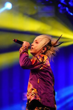 Milwaukee, Wisconsin ABD - 13 Şubat 2020: Japon görsel Kei rock grubu ACME ilk yurtdışı konserini Wisconsin Center 'daki Anime Milwaukee' de verdi..