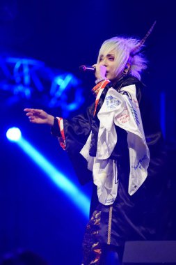 Milwaukee, Wisconsin ABD - 13 Şubat 2020: Japon görsel Kei rock grubu ACME ilk yurtdışı konserini Wisconsin Center 'daki Anime Milwaukee' de verdi..