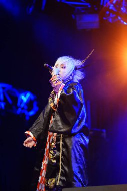 Milwaukee, Wisconsin ABD - 13 Şubat 2020: Japon görsel Kei rock grubu ACME ilk yurtdışı konserini Wisconsin Center 'daki Anime Milwaukee' de verdi..
