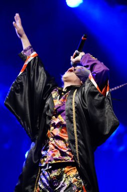 Milwaukee, Wisconsin ABD - 13 Şubat 2020: Japon görsel Kei rock grubu ACME ilk yurtdışı konserini Wisconsin Center 'daki Anime Milwaukee' de verdi..