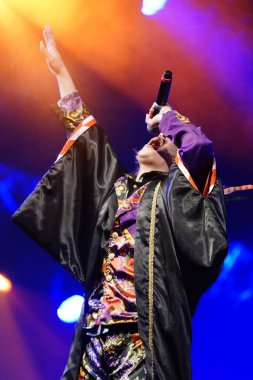 Milwaukee, Wisconsin ABD - 13 Şubat 2020: Japon görsel Kei rock grubu ACME ilk yurtdışı konserini Wisconsin Center 'daki Anime Milwaukee' de verdi..