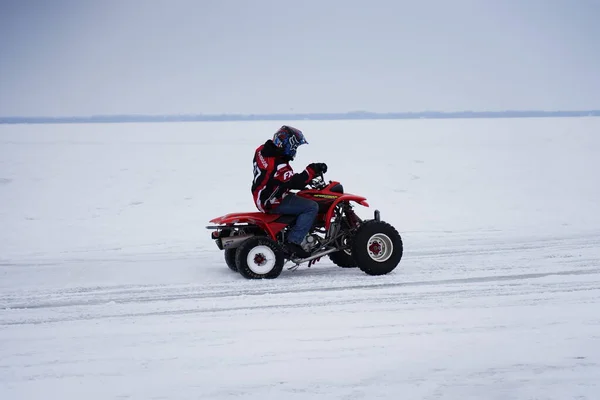 Fond Lac Wisconsin Eua Março 2019 Pessoas Divertindo Lago Congelado — Fotografia de Stock