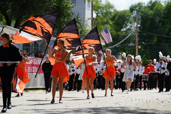 美国威斯康星州沃伦斯 2022年9月25日 Elk Mound High School March Band March Cranfest — 图库照片