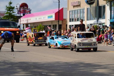 Wisconsin Dells, Wisconsin ABD - 16 Eylül 2023: Wa Zha Wa sonbahar festivali geçidi Wisconsin Dells 