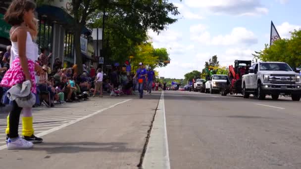 Wisconsin Dells Wisconsin Eua Setembro 2023 Desfile Festival Zha Percorreu — Vídeo de Stock