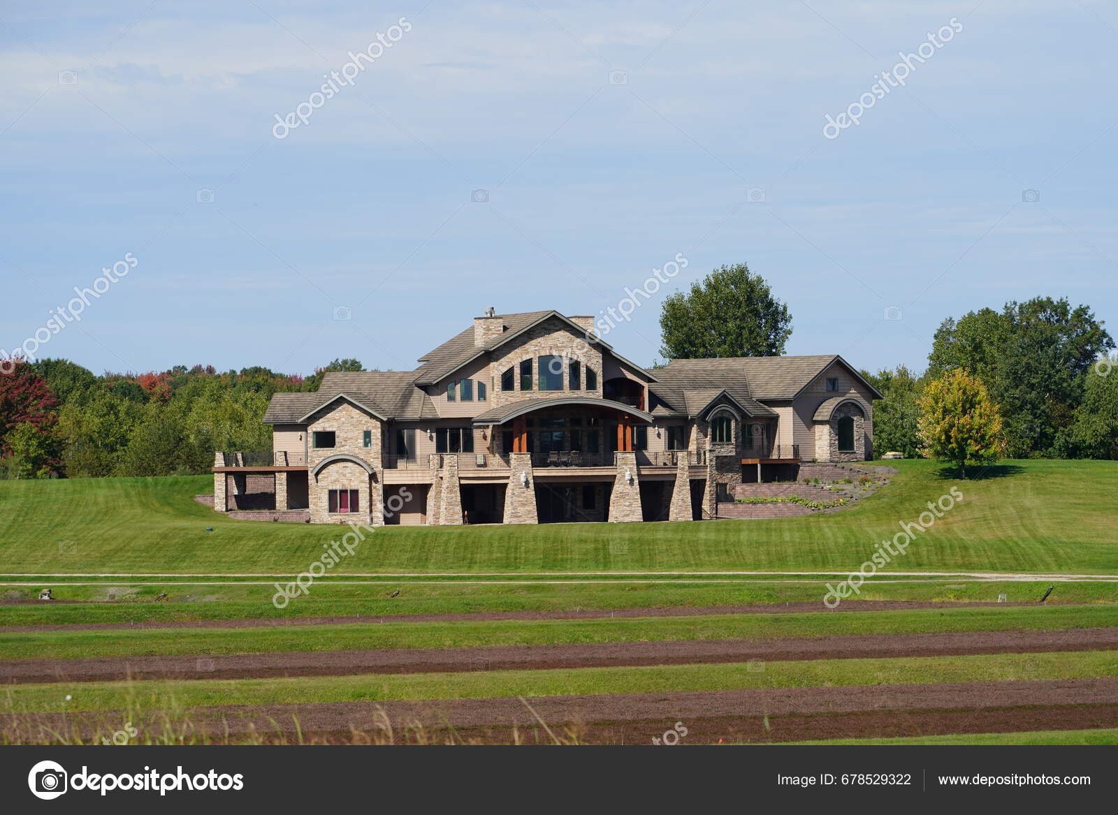 Tomah Wisconsin Usa October 1St 2022 Extraordinary Luxury Stone Mansion