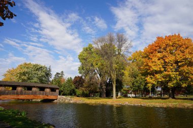 Fond du Lac Lakeside Parkı 'nda sonbahar sezonu.