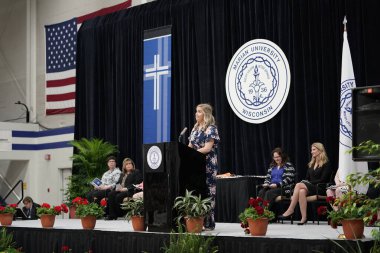  Wisconsin ABD - Wisconsin 'deki Marian Üniversitesi' nde mezuniyet kutlaması, tutkuları eyleme dönüştürme ve ilham verme amaçlı bir eğitim sunan özel bir Katolik Üniversitesi 'dir.