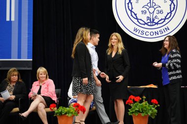  Wisconsin ABD - Wisconsin 'deki Marian Üniversitesi' nde mezuniyet kutlaması, tutkuları eyleme dönüştürme ve ilham verme amaçlı bir eğitim sunan özel bir Katolik Üniversitesi 'dir.