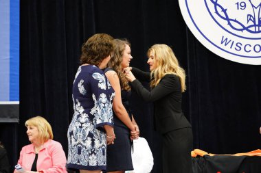  Wisconsin ABD - Wisconsin 'deki Marian Üniversitesi' nde mezuniyet kutlaması, tutkuları eyleme dönüştürme ve ilham verme amaçlı bir eğitim sunan özel bir Katolik Üniversitesi 'dir.