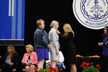  Wisconsin ABD - Wisconsin 'deki Marian Üniversitesi' nde mezuniyet kutlaması, tutkuları eyleme dönüştürme ve ilham verme amaçlı bir eğitim sunan özel bir Katolik Üniversitesi 'dir.