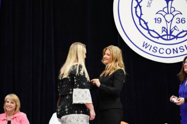  Wisconsin ABD - Wisconsin 'deki Marian Üniversitesi' nde mezuniyet kutlaması, tutkuları eyleme dönüştürme ve ilham verme amaçlı bir eğitim sunan özel bir Katolik Üniversitesi 'dir.