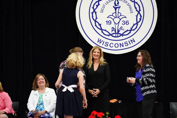  Wisconsin ABD - Wisconsin 'deki Marian Üniversitesi' nde mezuniyet kutlaması, tutkuları eyleme dönüştürme ve ilham verme amaçlı bir eğitim sunan özel bir Katolik Üniversitesi 'dir.