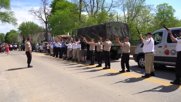 Oconomowoc Wisconsin États Unis Mai 2020 Des Officiers Militaires Supérieurs — Video