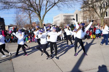 Green Bay, Wisconsin / ABD - 23 Kasım 2019: Green Bay, Wisconsin Community, Green Bay şehir merkezinin düzenlediği 36..
