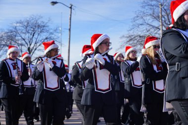 Green Bay, Wisconsin / ABD - 23 Kasım 2019: Green Bay East School Red Devils müzik bandosu Green Bay 'in ev sahipliğinde 36..