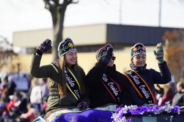 stock image Green Bay, Wisconsin / USA - November 23rd, 2019: Green Bay, Wisconsin Community held their 36th Annual Prevea Green Bay Holiday Parade hosted by Downtown Green Bay.