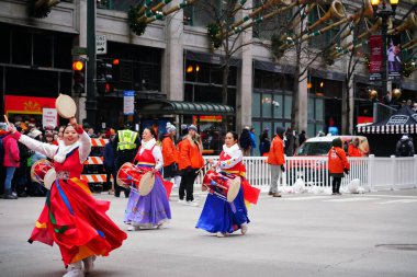 Chicago, Illinois / ABD - 28 Kasım 2019: Refuge Productions a Family Christian Centers yapım şirketi Dan Amca 'nın Chicago Şükran Günü Geçidi' ne katıldı..