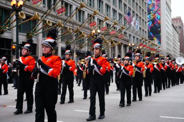 Chicago, Illinois / ABD - 28 Kasım 2019: Refuge Productions a Family Christian Centers yapım şirketi Dan Amca 'nın Chicago Şükran Günü Geçidi' ne katıldı..