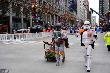 Chicago, Illinois / ABD - 28 Kasım 2019: 501. Ortabatı Garnizonu üyeleri Yıldız Savaşları kostümleri giyip 2019 'da Dan Amca' nın Chicago Şükran Günü Geçidi 'ni yürüttüler..