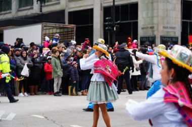 Chicago, Illinois / ABD - 28 Kasım 2019: Refuge Productions a Family Christian Centers yapım şirketi Dan Amca 'nın Chicago Şükran Günü Geçidi' ne katıldı..