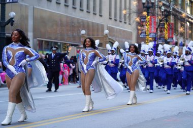 Chicago, Illinois ABD - 23 Kasım 2023: Nashville, Tennessee 'den aristokrat bando bandosu Şikago Şükran Günü Geçit Töreni.
