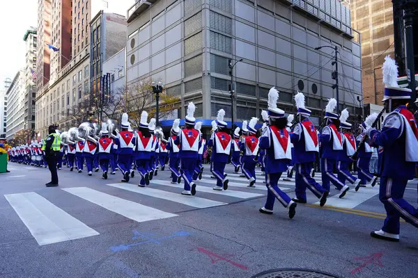 Chicago Illinois Estados Unidos Noviembre 2023 Aristócrata Bandas Marchando Desde — Foto de Stock