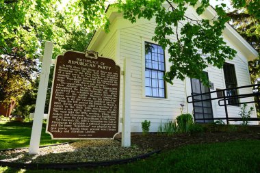 Ripon, Wisconsin ABD - 30 Mayıs 2021: Ripon, Wisconsin 'de Cumhuriyetçi Parti' nin doğduğu yerin terk edilmiş ulusal tarihi mekanı.