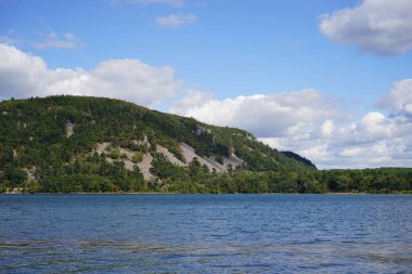 Baraboo, Wisconsin 'deki Devil' s Lake State doğa parkı.