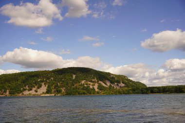 Baraboo, Wisconsin 'deki Devil' s Lake State doğa parkı.