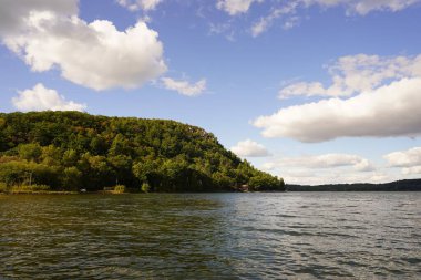 Baraboo, Wisconsin 'deki Devil' s Lake State doğa parkı.