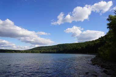 Baraboo, Wisconsin 'deki Devil' s Lake State doğa parkı.