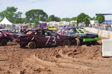 Pickett, Wisconsin / ABD - 18 Eylül 2020: Hollywood motor sporları eğlencesi, her yıl patinaj derbisi için pençelerini kaldırdı.