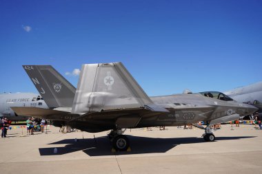 Oshkosh, Wisconsin ABD - 30 Temmuz 2022: ABD Askeri Uçak Lockheed Martin F-35 Lightning II EAA Airventure Oshkosh.