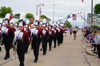 Appleton, Wisconsin ABD - 14 Haziran 2024: Appleton, Wisconsin 'de Bayrak Günü Geçidi katılımcıları 