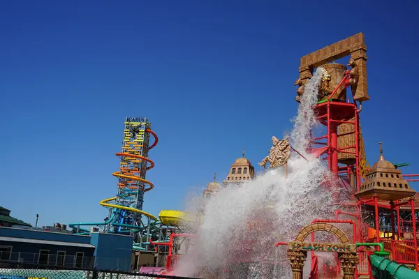 Stock image Wisconsin Dells, Wisconsin USA - May 25th, 2024: The Rise of Icarus America's Tallest waterslide opened up during Memorial Day weekend at Mount Olympus Water and Theme Park.