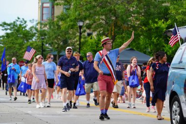 Sheboygan, Wisconsin ABD - 4 Temmuz 2024: 4 Temmuz bayramı boyunca Özgürlük Festivali geçidi.