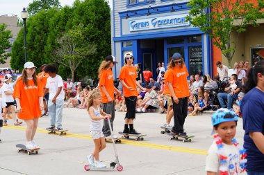 Sheboygan, Wisconsin ABD - 4 Temmuz 2024: 4 Temmuz bayramı boyunca Özgürlük Festivali geçidi.