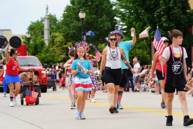 Sheboygan, Wisconsin ABD - 4 Temmuz 2024: 4 Temmuz bayramı boyunca Özgürlük Festivali geçidi.