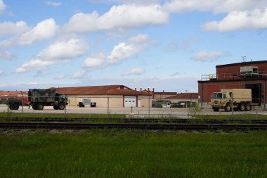 Douglas Kampı, Wisconsin ABD - 9 Ağustos 2024 Volk Field Ulusal Muhafız Üssü Askeri Kışlası.